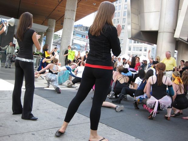 candid spandex shot