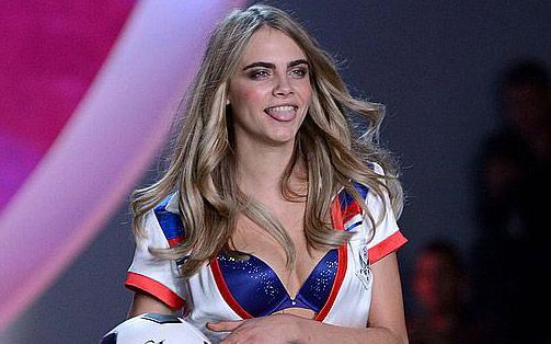 Cara Delevingne long sexy legs at VSFashion Show