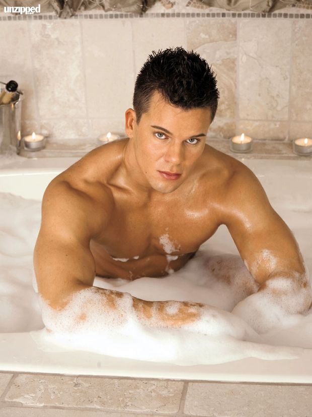 Roman Heart (real name: Garrett Rubalcaba) - gay porn star - Unzipped June 2009