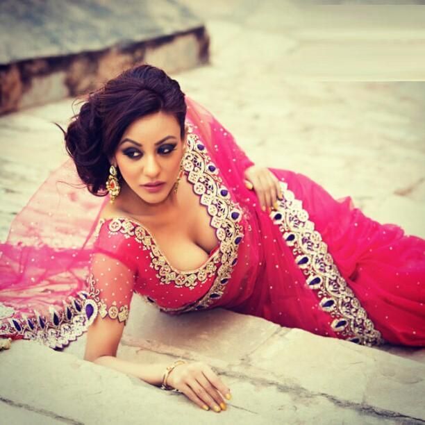 pinky aayi