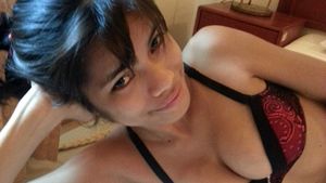 Jennifer: Favorite food? "Dick!"