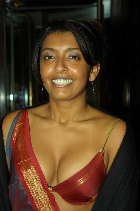 Horny Indian Women 

More on desidaru.tumblr.com