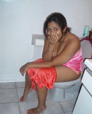 Good night, not on twitter today.. all day sleeping.. now time to watch movie on T.V, Sunday no movies on SBS channel.. FUCK