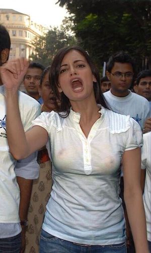 Actress Dia Mirza boobs clearly visible on see through white top, is this real? Aishwarya rai naked photo from penthouse magazine, sameera