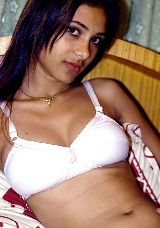 Sexy Indian teen girl posing in bra