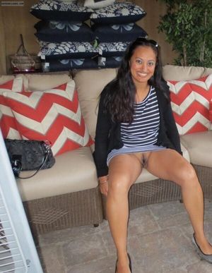 Indian NRI model nudism show