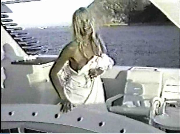 Pamela Anderson stolen sex tape with Tommy Lee
Un-censored Sex tape of Pamela Anderson with Tommy lee on her birthday, later it was stolen and…
View Post