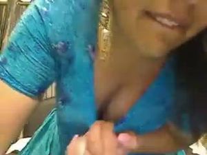Cute Paki Aunty in Salwar goes Nude on Webcam

Very Hot n Sexy Pakistani Housewife stripping her Salwar on webcam, Naked and playing with her new…

View Post