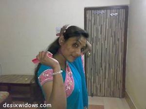 Gujarati Housewives Hairy Genitals Middle Aged Delhi Based Rich Indian businessmen Gujarati Housewives Hairy Genitals. Desi Wives… View Post