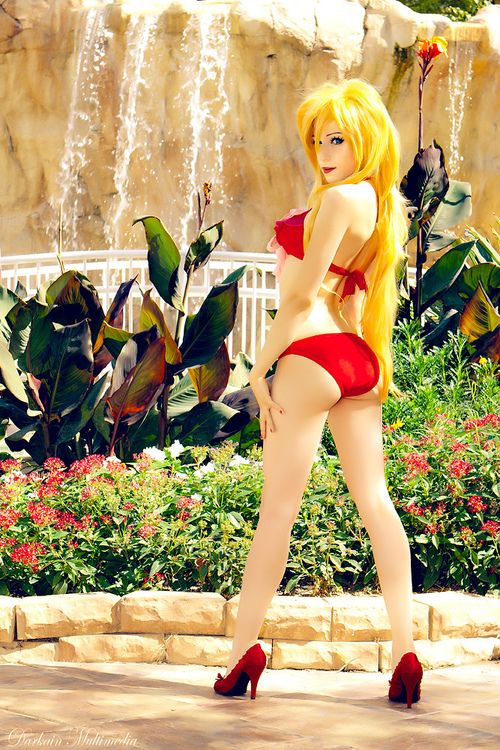 universalcosplayunited:

Panty Cosplay (Panty and Stocking) 