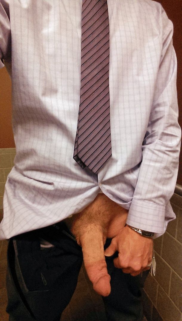 As requested The nothingtoseehere Front Im partial to softies - but if you can make me hard Ill post it too