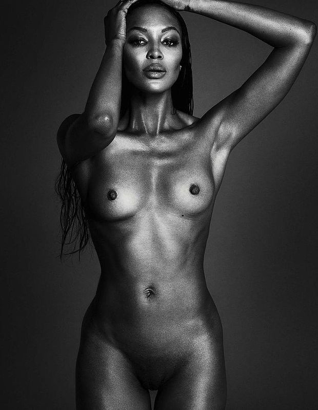 Naomi Campbell sexy & full frontall nude