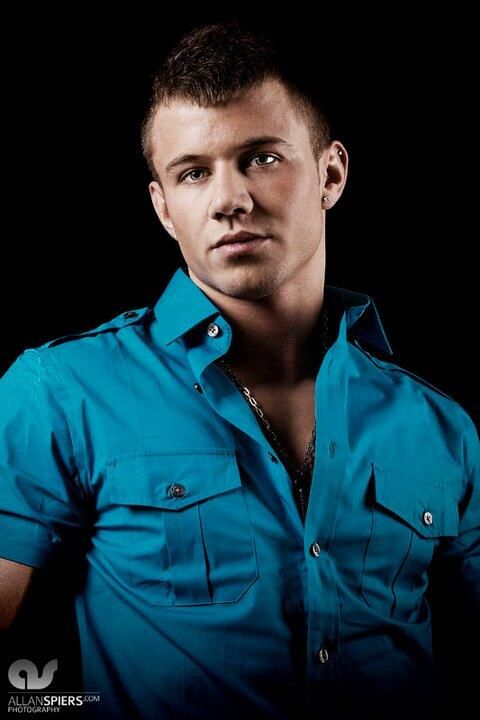 gay porn star Brett Swanson (real name: Bradley Barker)