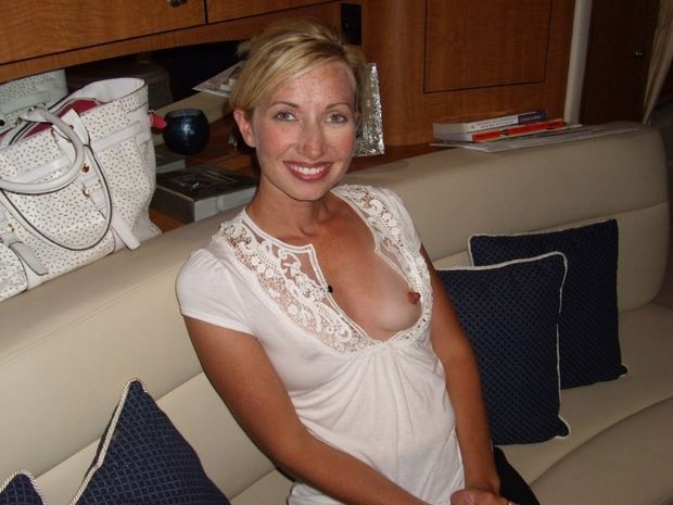 peek a boob
