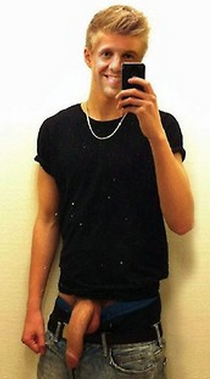 bicuriousboys.blogspot.com