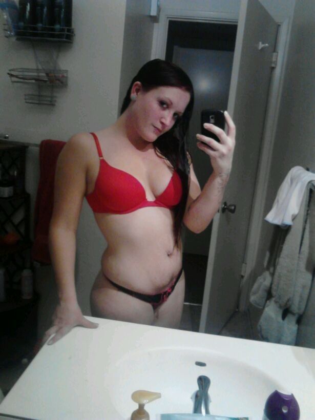 thick slut on kik