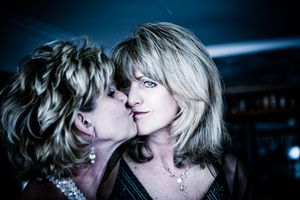 Milfs Kissing