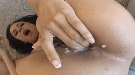 Eating an anal creampie