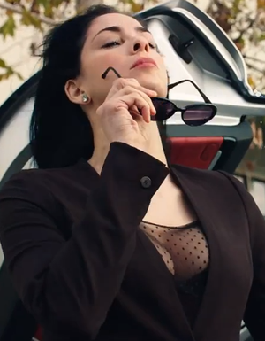 sarah silverman sexy at funeral