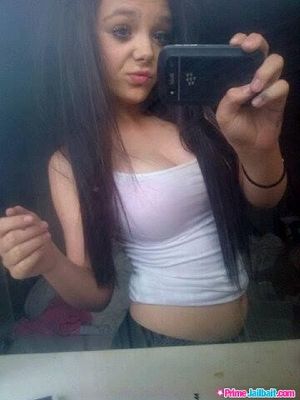 Hot selfshot teen