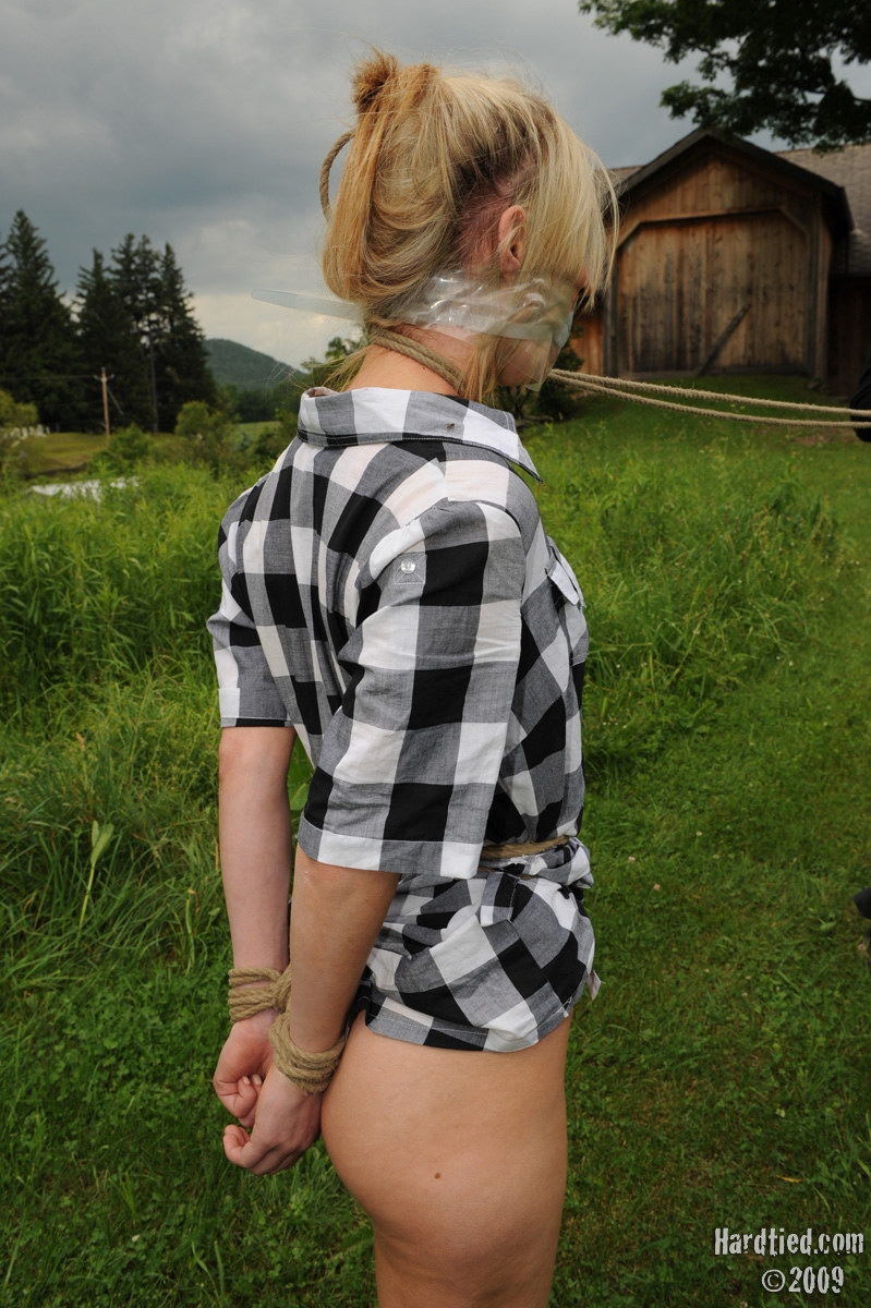 standing, tapegag