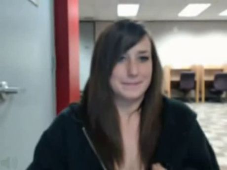 Can you see she cums inlibrary in 02:58 ?