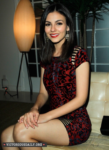 Victoria Justice – Elegance