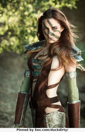 Aela the huntress - hottest cosplay ever