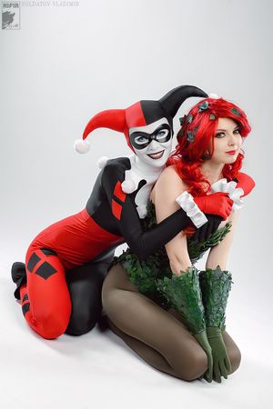 harley and poison ivy