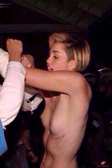 Miley Cyrus backstage