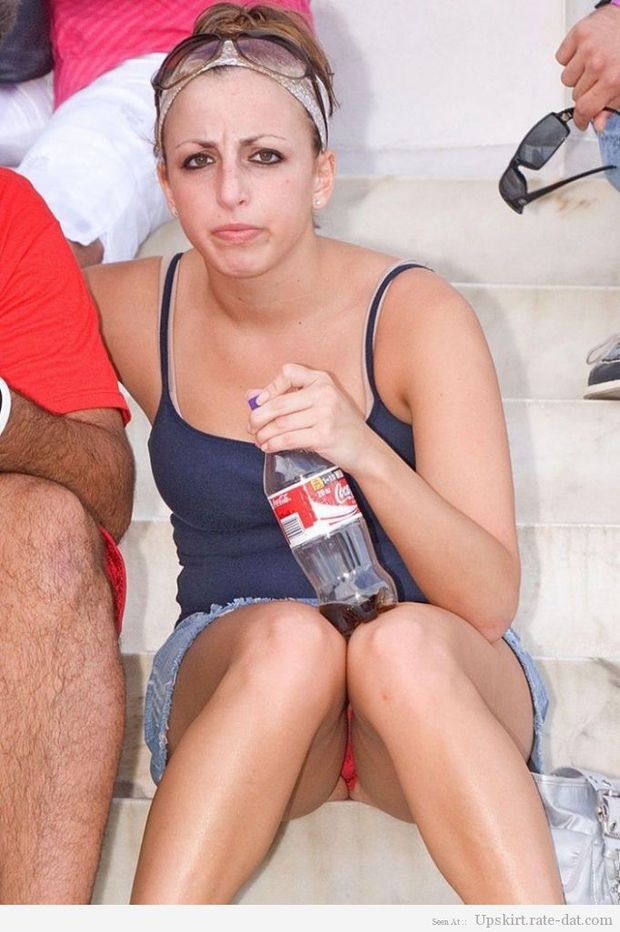 Rate Dat Upskirt
