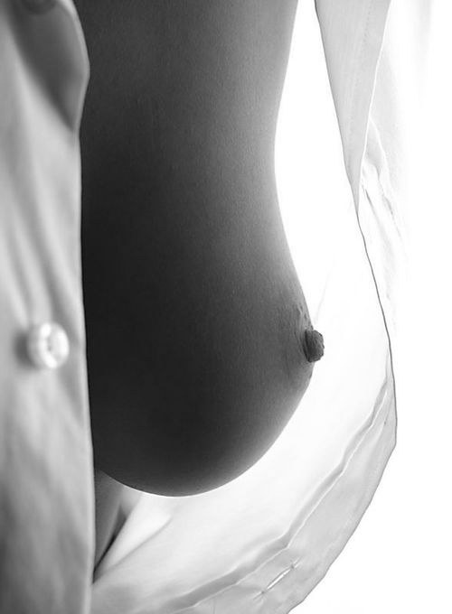 peekyboob