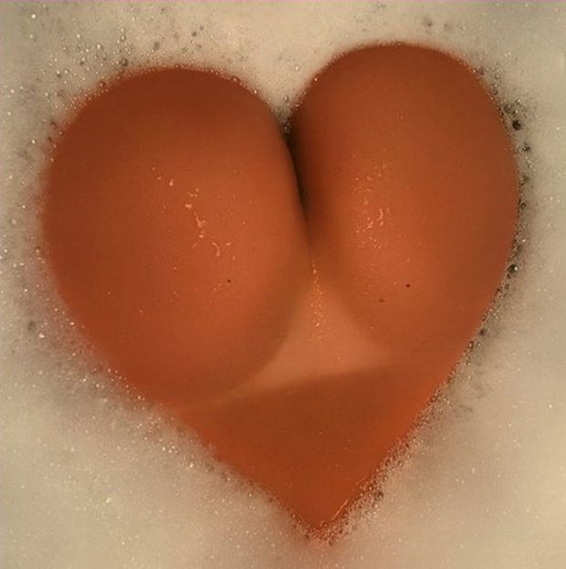 Women want chocolate and flowers.  This is what men want for Valentines