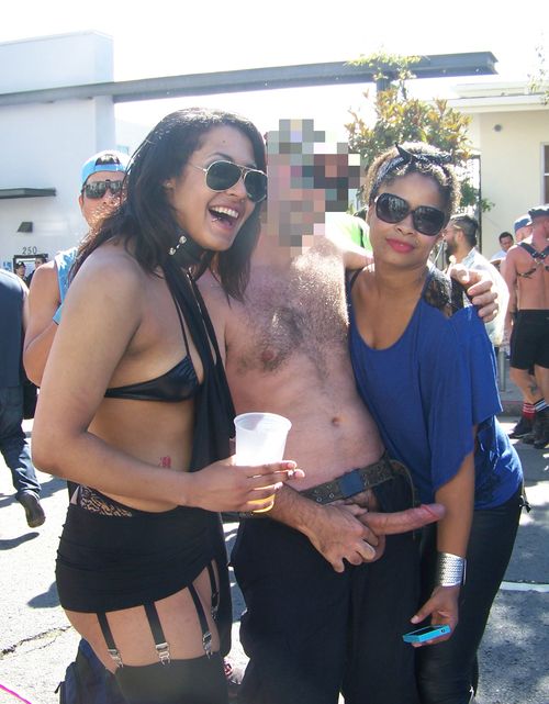 thehumandildo:

Fans of The Human Dildo doing some public CFNM.

My man The Human Dildo doing what he does…

More CFNM @ 
The post thehumandildo: Fans of The Human Dildo doing some public&#8230; appeared first on Femdom Fetish - BD