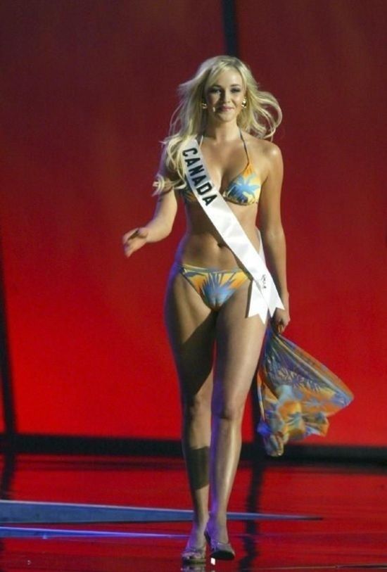 Miss canada cameltoe