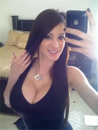 More pictures likes this.. tetasnow dot com