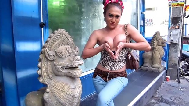 Maya ladyboy girlfriend explain and show me a Pattaya life … 2