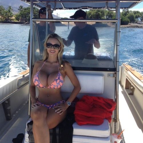 Hot Big Tits Girls