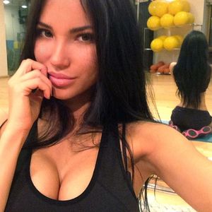 Svetlana Bilyalova w/ yoga pants and sportsbra