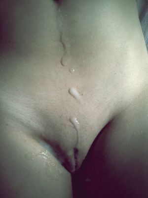 Cum on her