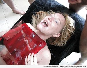 Cum bukkake