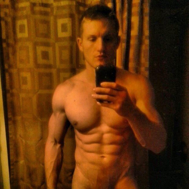 Riley Price (gay porn star)