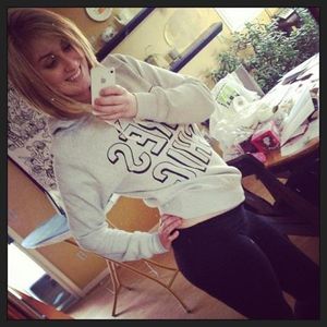 nice ass in yoga pants