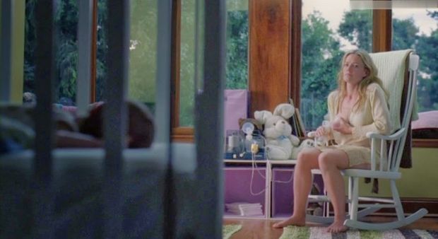 Elisabeth Shue breastfeeding and using a breast pump  - First Born