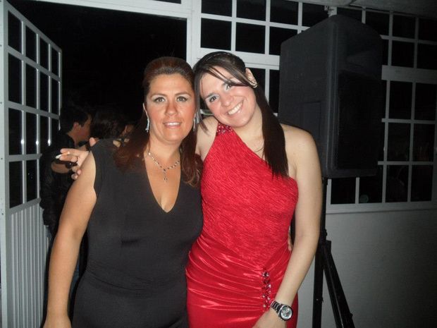 mom and daugther... babes