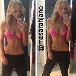 fitness girl Sarah Jane making selfshots