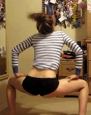 ass jiggling