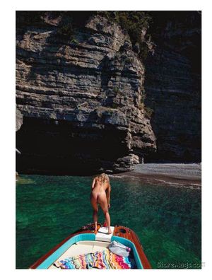 Travel Stories - ADRIANE GALISTEU