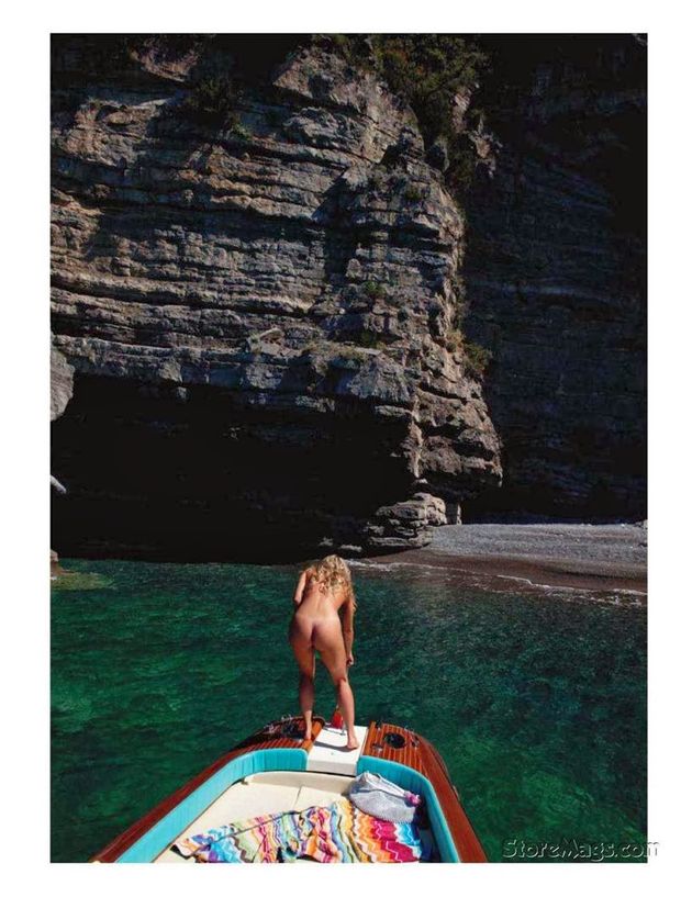 Travel Stories - ADRIANE GALISTEU