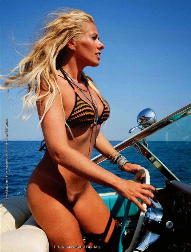 Travel Stories - Adriane GALISTEU